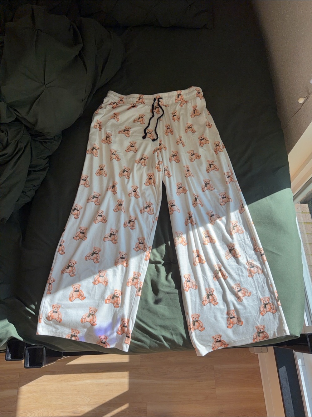 Forever 21 White Pajama Pants with Tan Teddy Bear Print
